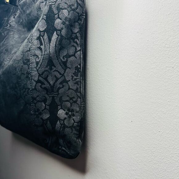 Genuine Leather Gold Zip Black Floral Design Crossbody Strap Bag - Picture 5 of 13